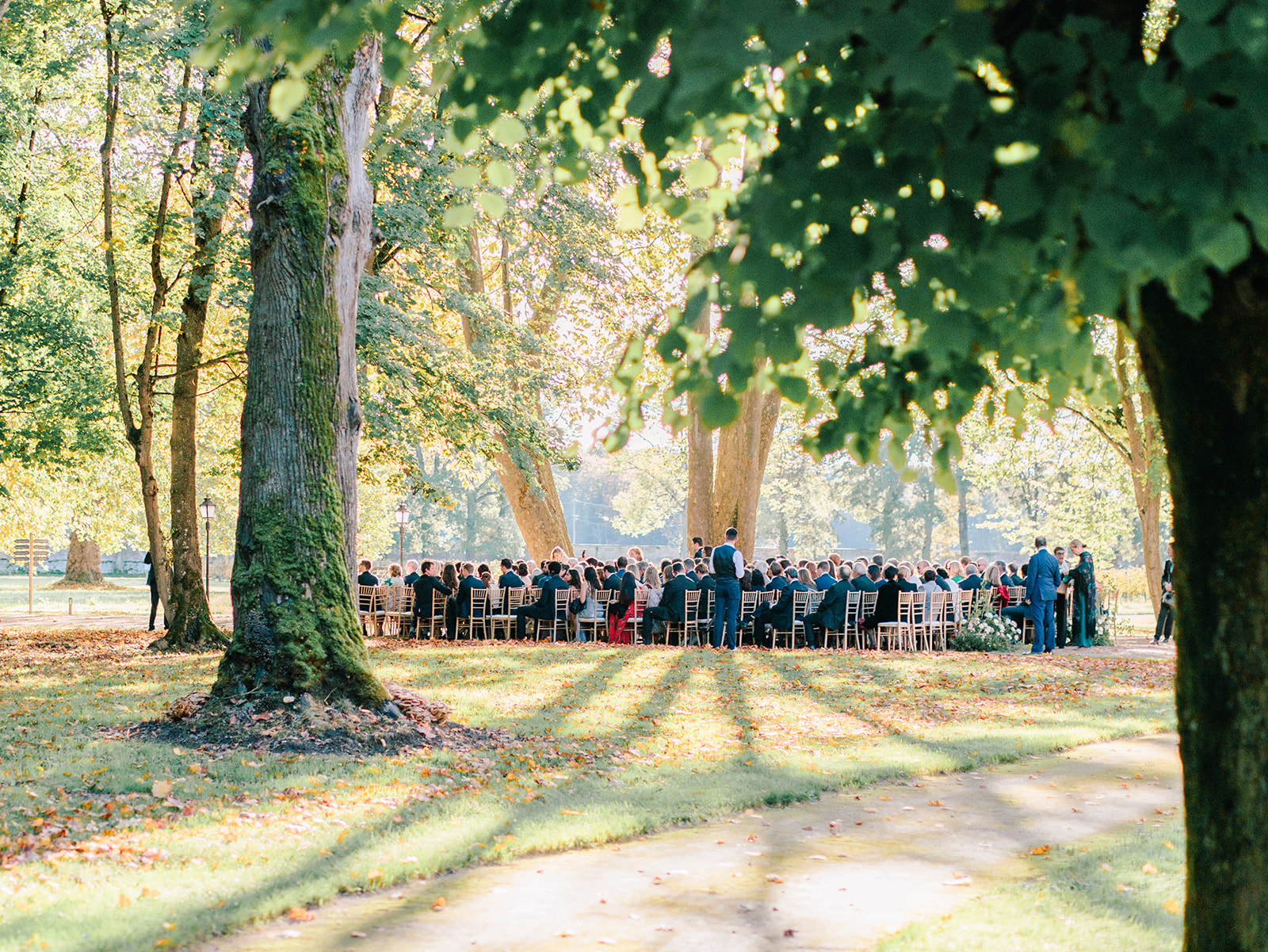 Elisa & Eivind — Mariage au château, France — photo Julien Bonjour