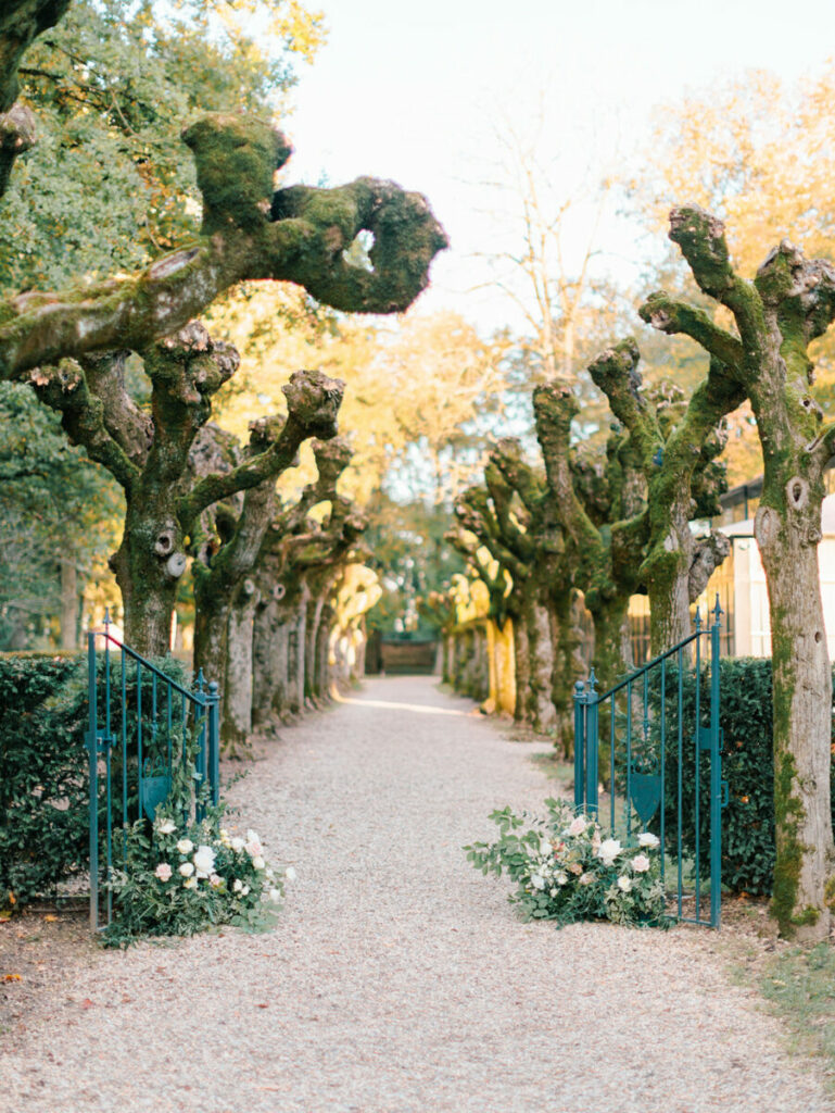 Elisa & Eivind — Mariage au château, France — photo Julien Bonjour