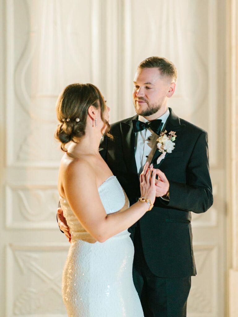 Elisa & Eivind — Mariage au château, France — photo Julien Bonjour